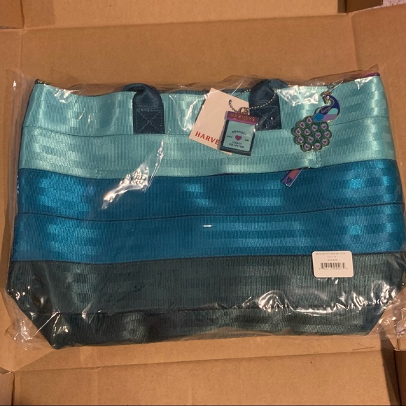 Harvey’s Peacock Legacy Collection bundle - Picture 2 of 8